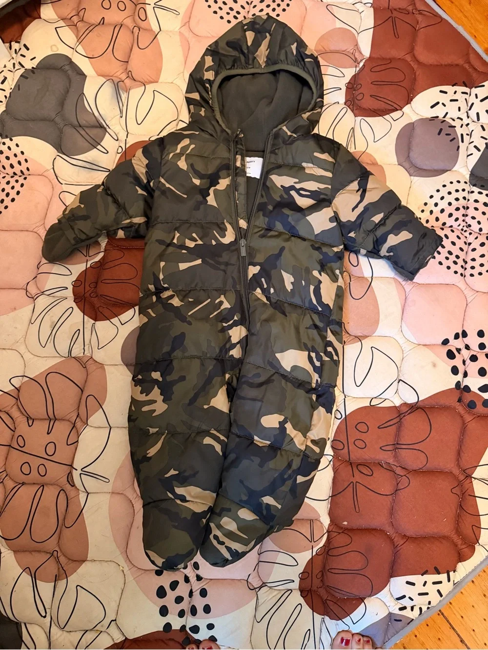 Old Navy Camouflage Puffer One-Piece Footie - Olive Green Camo